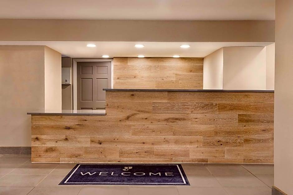 North Little Rock Hotel | Country Inn & Suites by Radisson, North Little Rock, AR