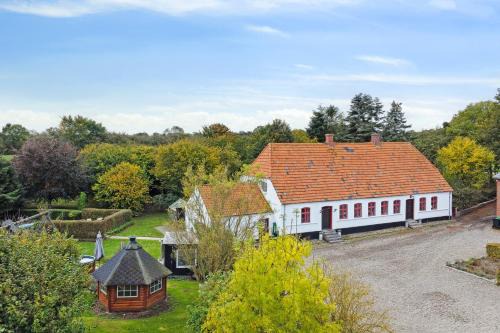 Skovbyballe House | Country Idyll With Wilderness Bath And Sauna