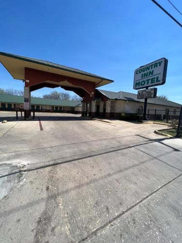 Lackland Terrace Hotel | COUNTRY INN MOTEL