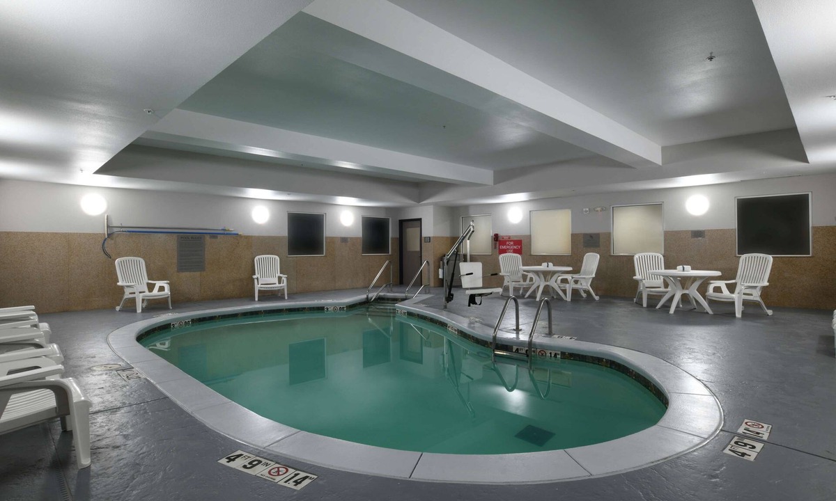 Wheatland Hotel | Country Inn & Suites by Radisson, Oklahoma City Airport, OK