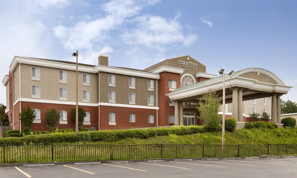 Commerce Hotel | Country Inn & Suites by Radisson, Commerce, GA
