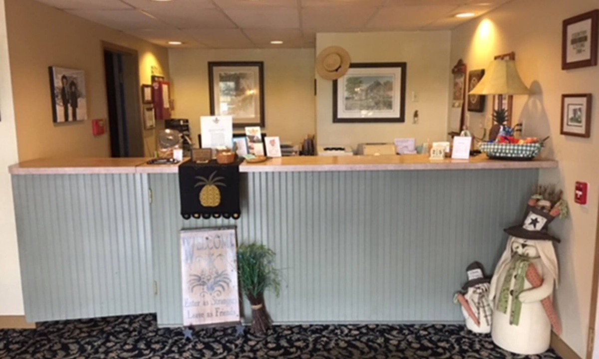 Witmer Hotel | Country Living Inn