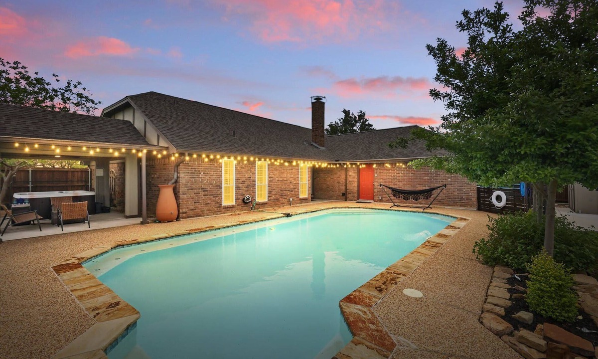 Keller House | Country Living x Backyard Pool Oasis (4-BD/2-BA)