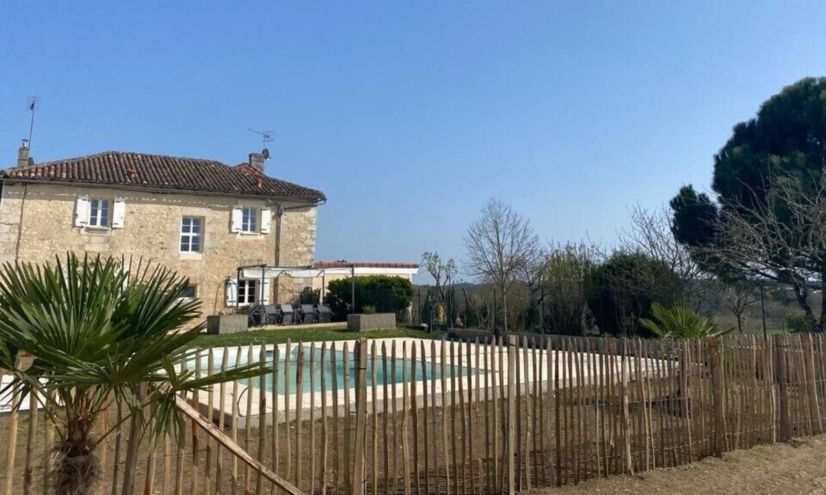 Marthon House | Country property