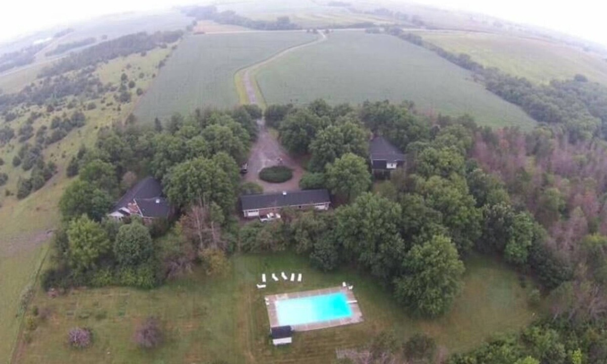 Saunders County House | Country Quiet, Lincoln Close