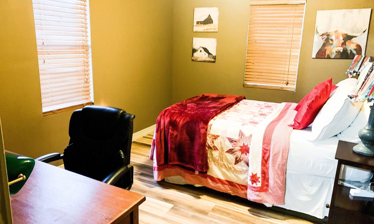 North Little Rock Cottage | Country Quilt Cottage