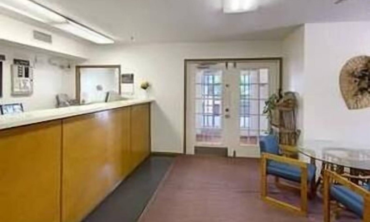 Tyler Hotel | Country Side Inn