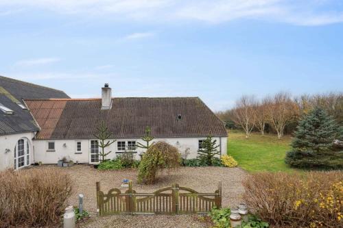 Bøvlingbjerg House | Country Stay In Cosy Farmhouse With Horses