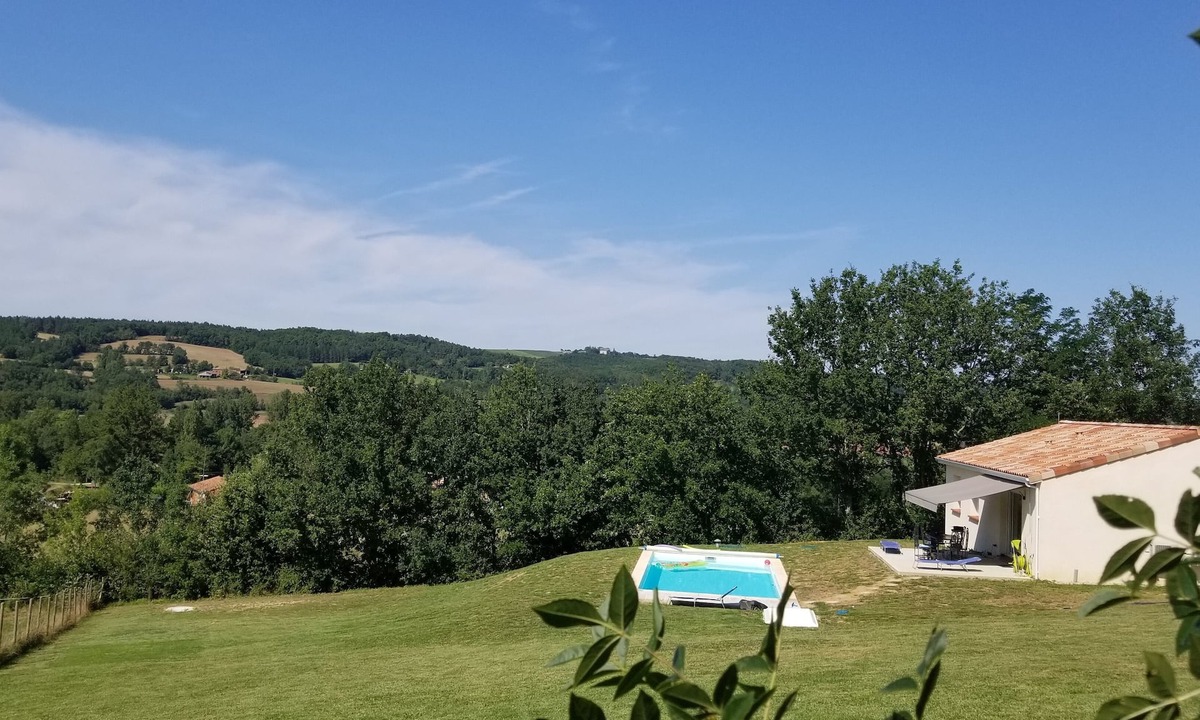 Puycelci Villa | Country villa in a small village with private pool