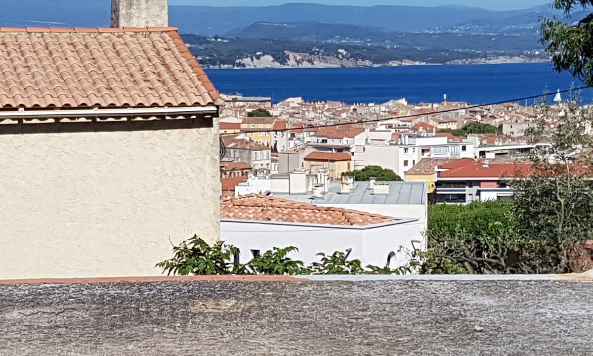 La Ciotat House | Countryside