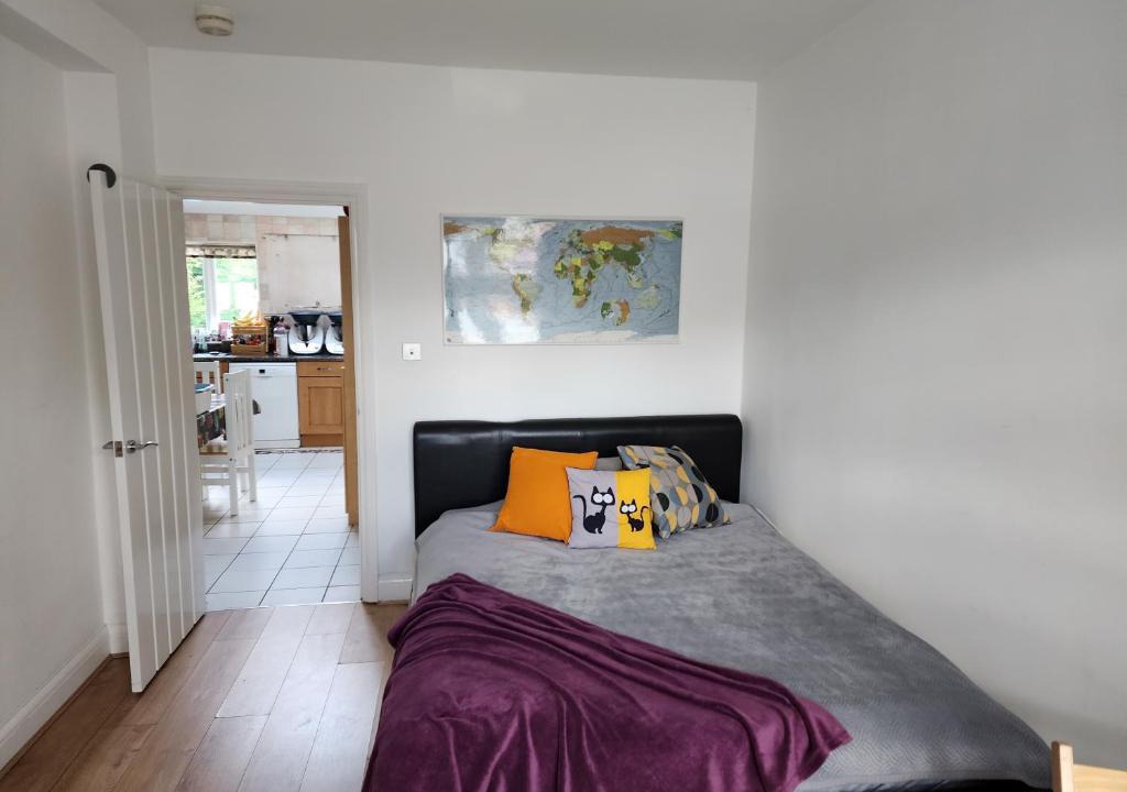 Heathfield House | Countryside Home in London