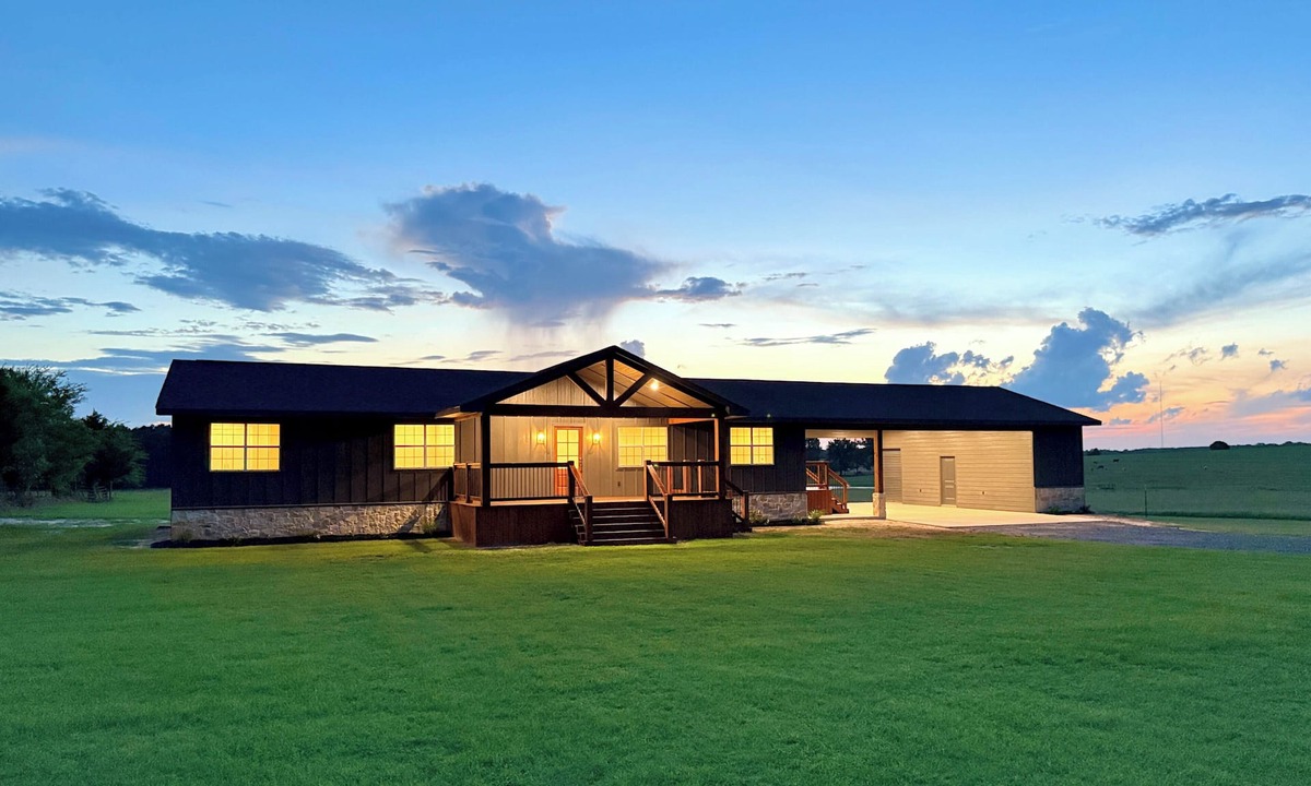 Larue House | Countryside Retreat - Come Relax, Unwind & Cast a Line