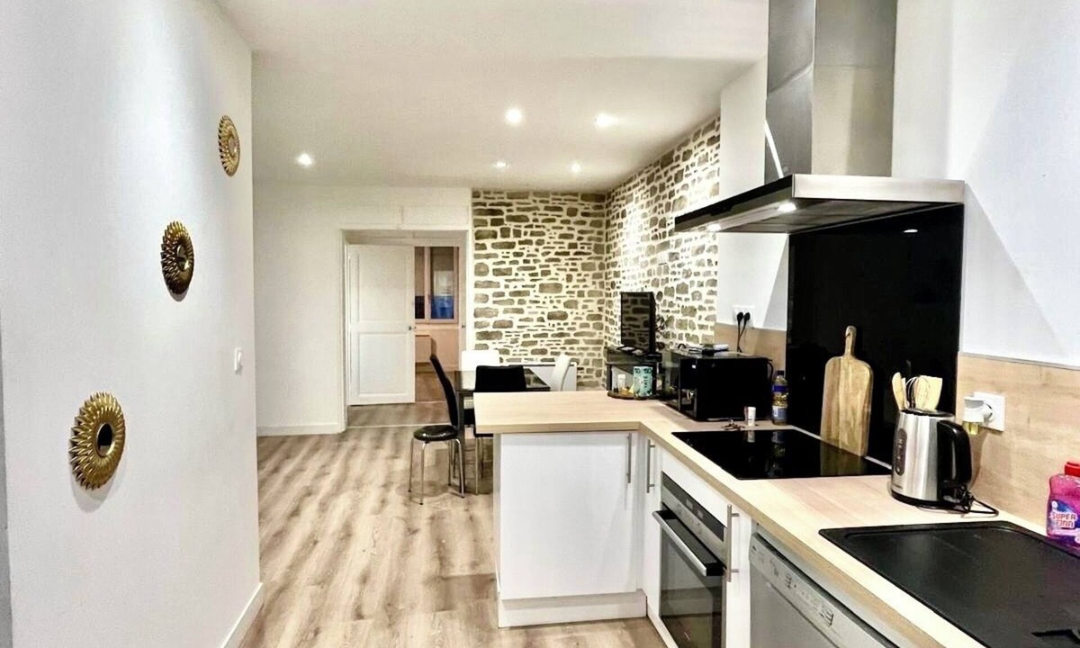 Waldeck-Sully Apartment | Cours Saint Pierre, the heart of Nantes