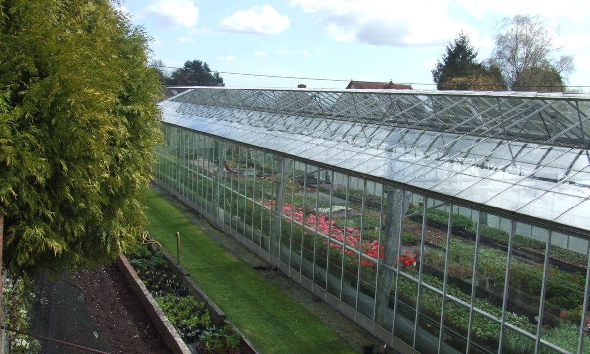 West Hoathly Bed & Breakfast | Courtlands Nurseries B&B