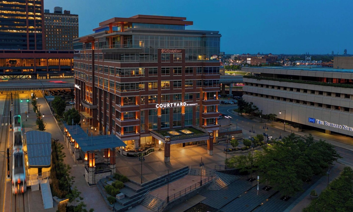 Downtown Buffalo Hotel | Courtyard Buffalo Downtown/Canalside
