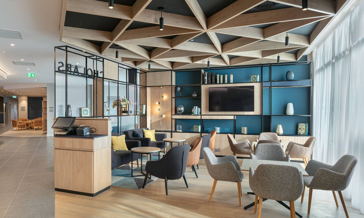 Newcastle-Under-Lyme Hotel | Courtyard by Marriott Keele Staffordshire