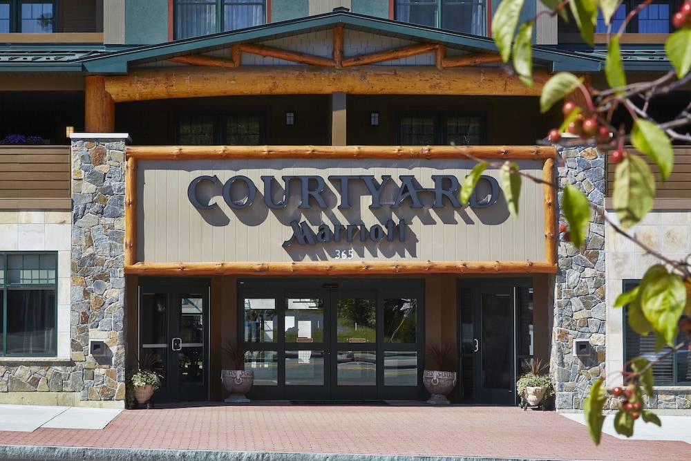 Lake George Hotel | Courtyard by Marriott Lake George