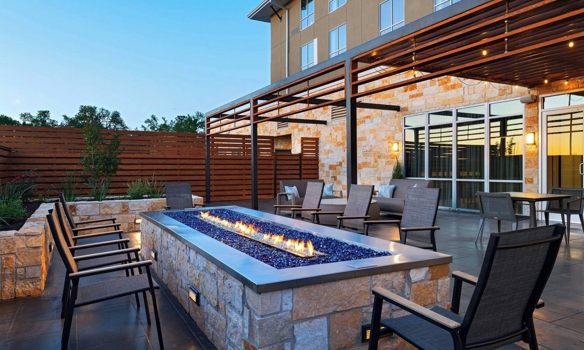 Dripping Springs Hotel | Courtyard By Marriott Austin Dripping Springs