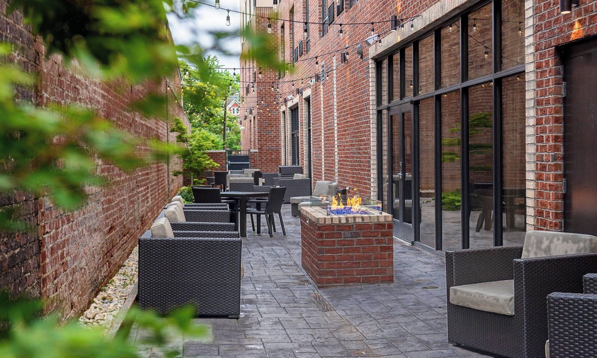 Winston - Salem Hotel | Courtyard by Marriott Winston - Salem Downtown