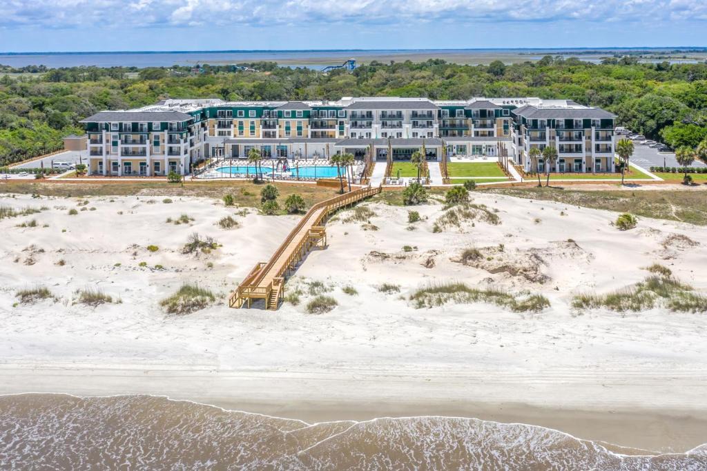 Jekyll Island Hotel | Courtyard by Marriott Jekyll Island