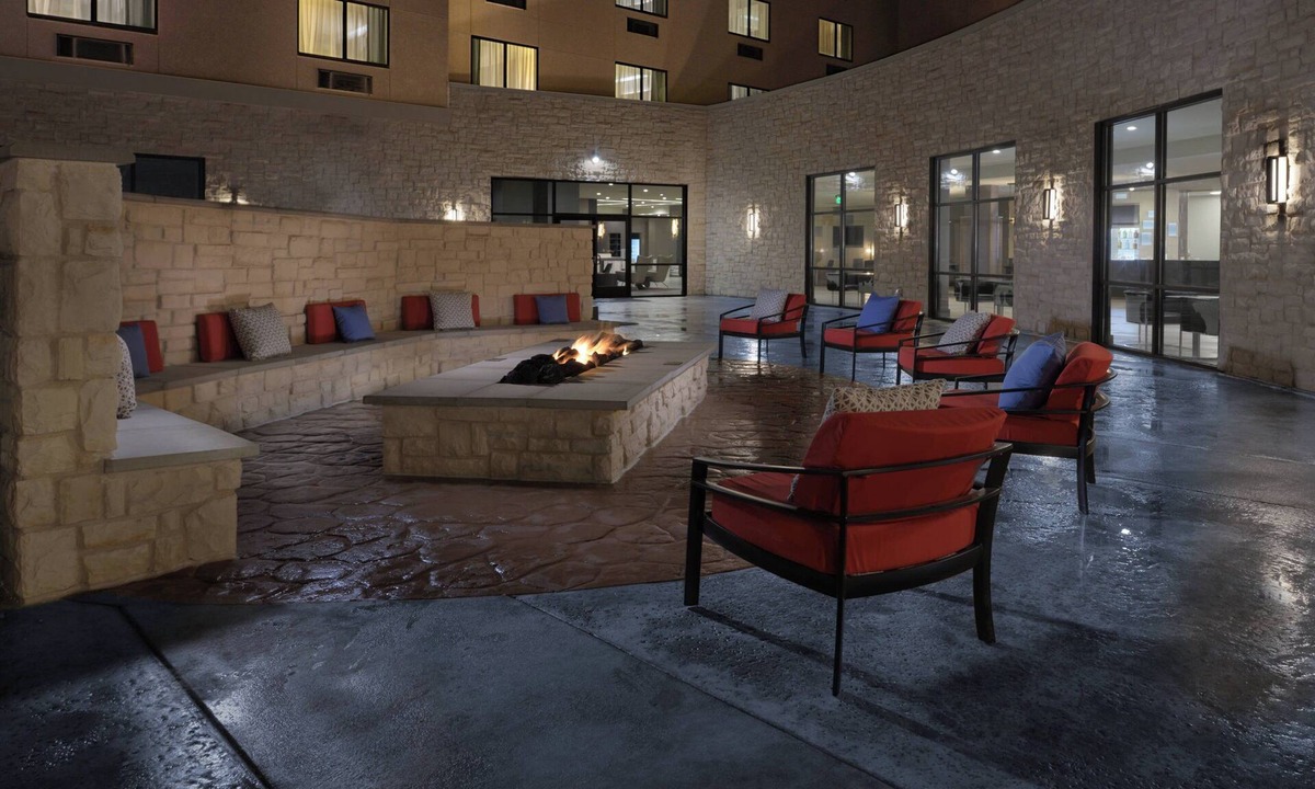 Pflugerville Hotel | Courtyard by Marriott Austin Pflugerville and Pflugerville Conference Center