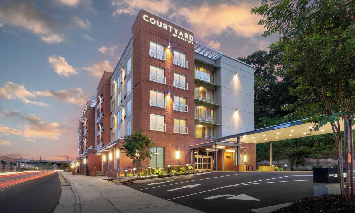 Asheville Hotel | Courtyard by Marriott Asheville Biltmore Village