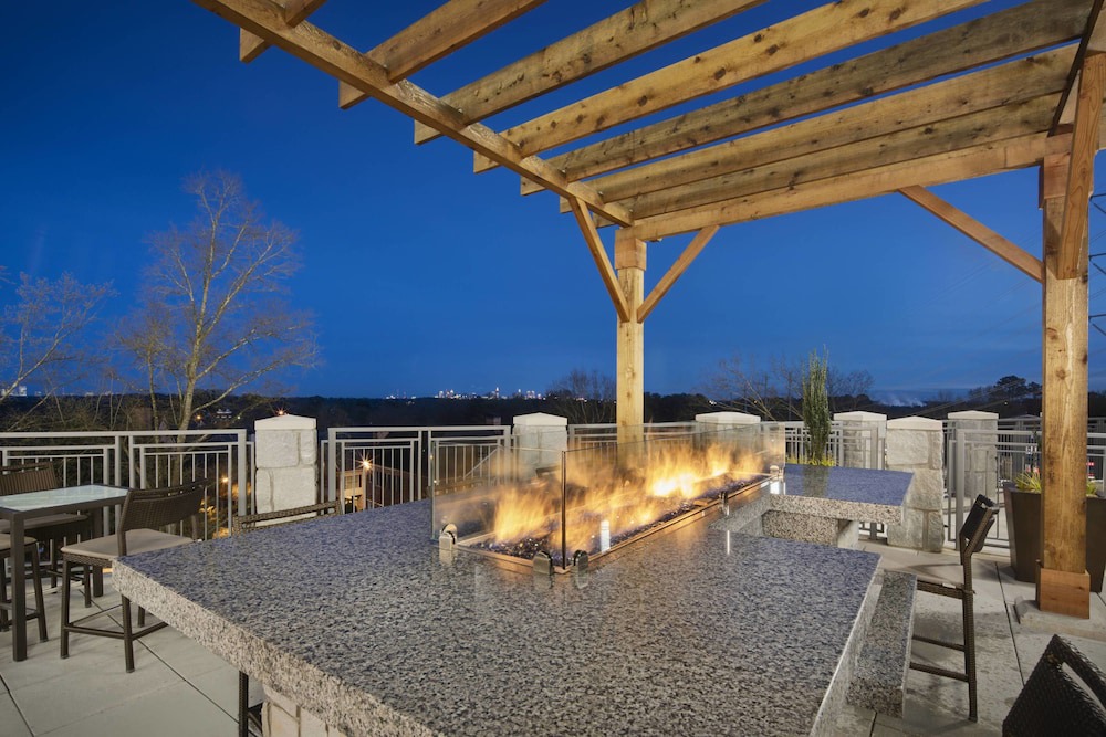 Cumberland Hotel | Courtyard by Marriott Atlanta Vinings/Galleria