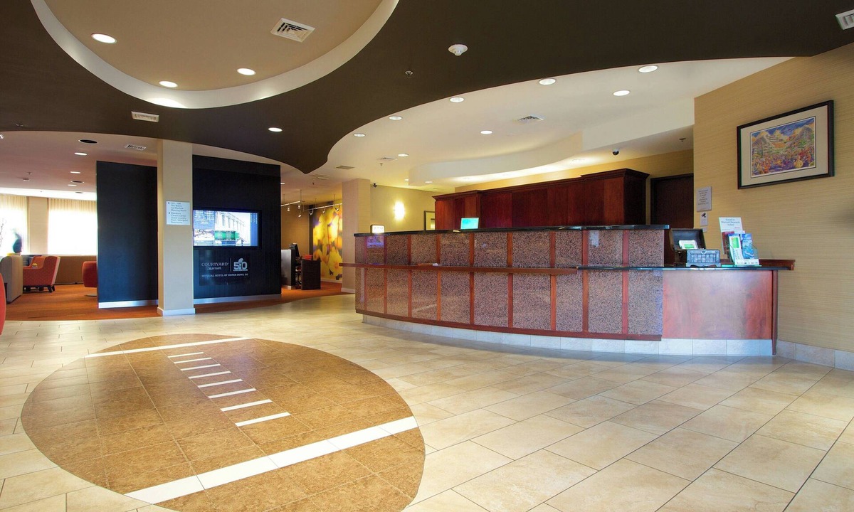 Farmview - Ramble Hotel | Courtyard by Marriott Blacksburg