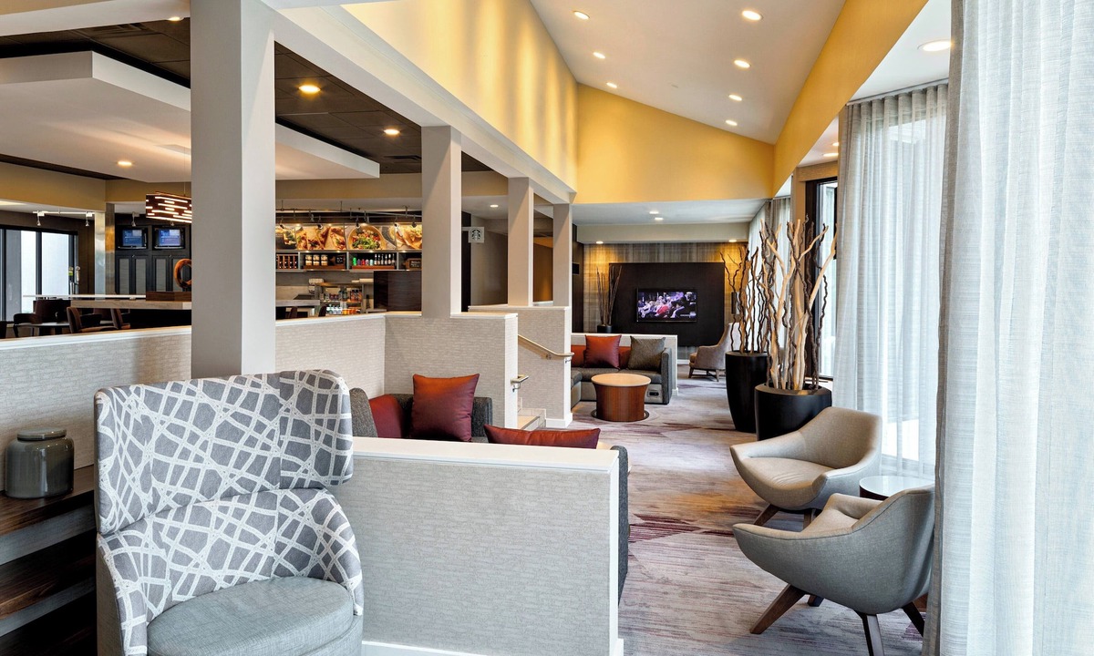 Blue Ash Hotel | Courtyard by Marriott Cincinnati Blue Ash