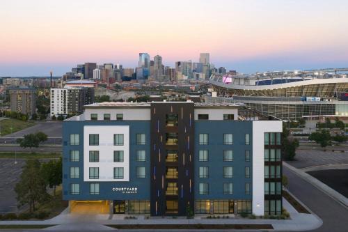 Sun Valley Hotel | Courtyard by Marriott Denver Downtown West