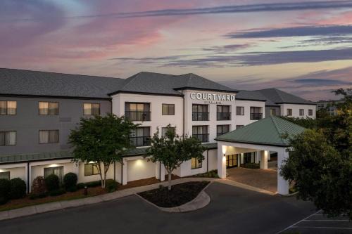 Hattiesburg Hotel | Courtyard by Marriott Hattiesburg