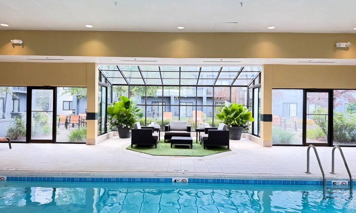 Wayne Hotel | Courtyard by Marriott Indianapolis Airport
