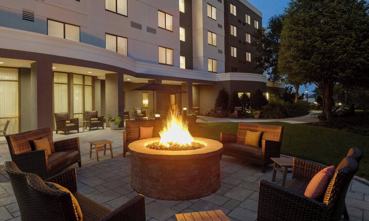 Witmer Hotel | Courtyard by Marriott Lancaster