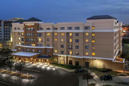 Elizabeth Hotel | Courtyard by Marriott Newark Elizabeth