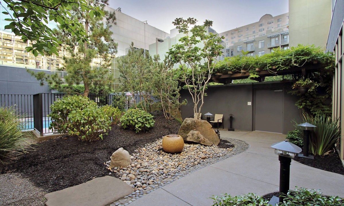 Downtown Oakland Hotel | Courtyard by Marriott Oakland Downtown