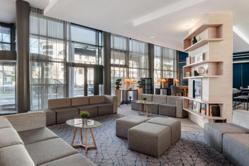 Petit-Colombes Hotel | Courtyard by Marriott Paris La Defense West - Colombes