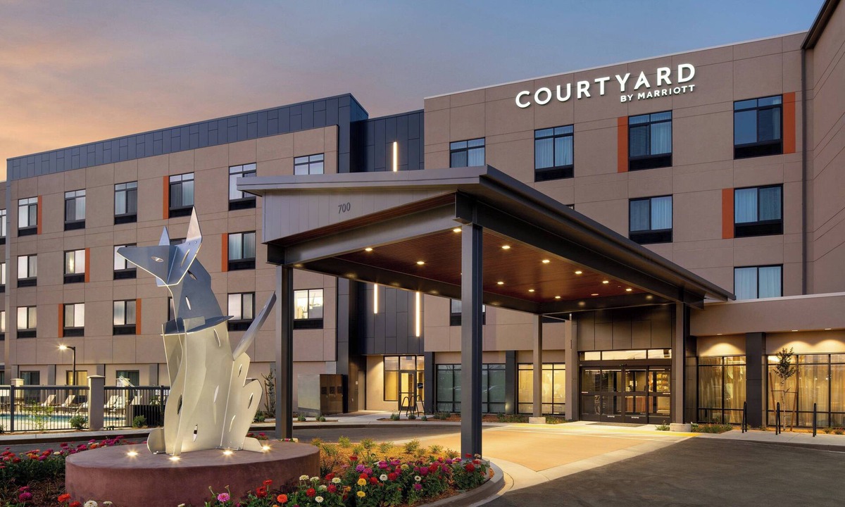 Petaluma Hotel | Courtyard by Marriott Petaluma Sonoma County