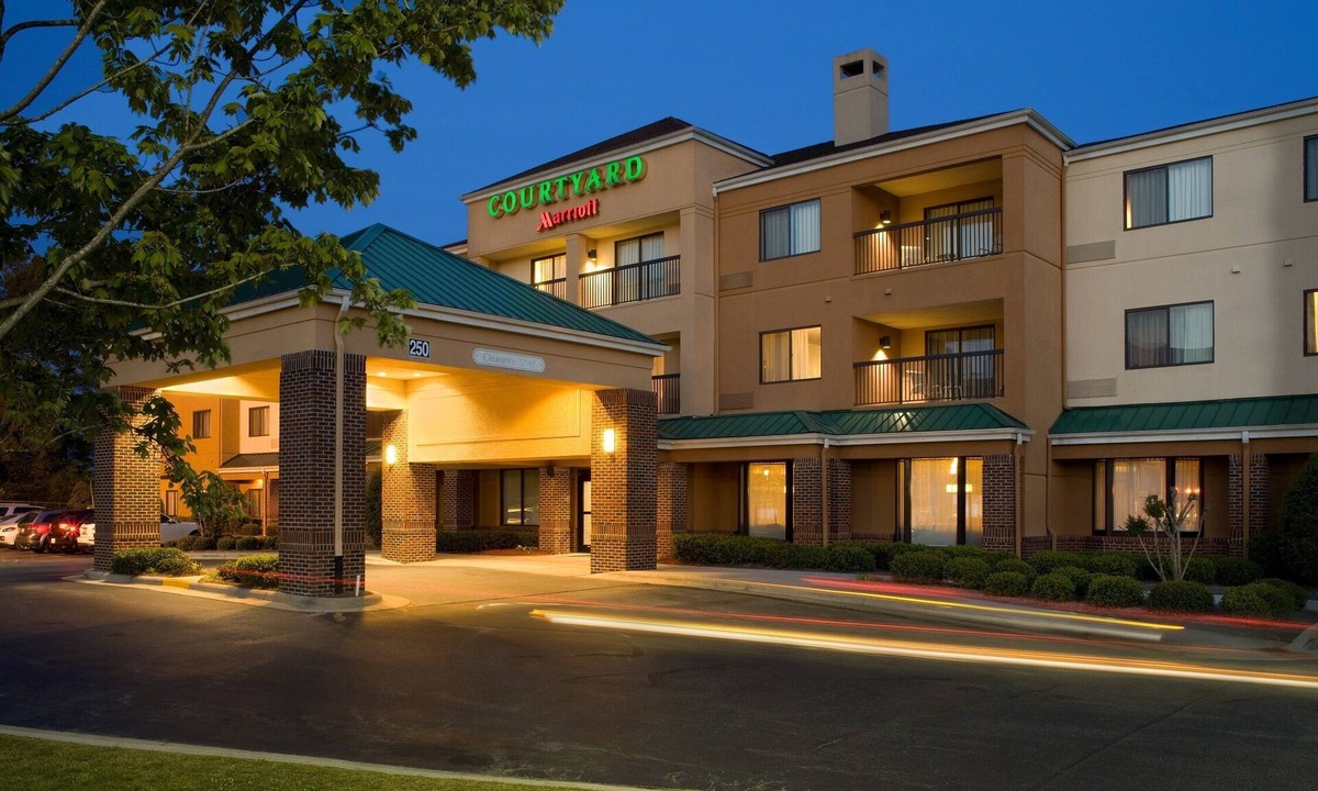 Rocky Mount Hotel | Courtyard by Marriott Rocky Mount