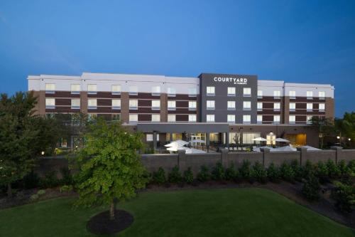 Starkville Hotel | Courtyard by Marriott Starkville MSU at The Mill Conference Center