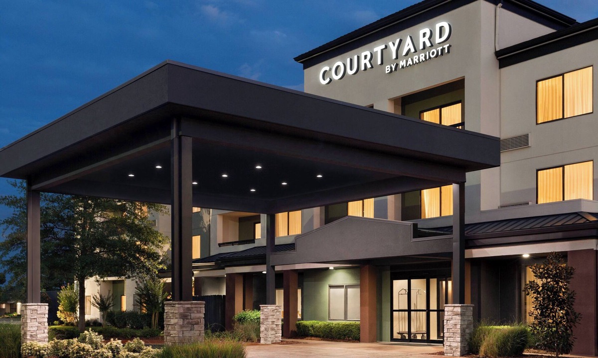 Tulsa Hotel | Courtyard by Marriott Tulsa Central