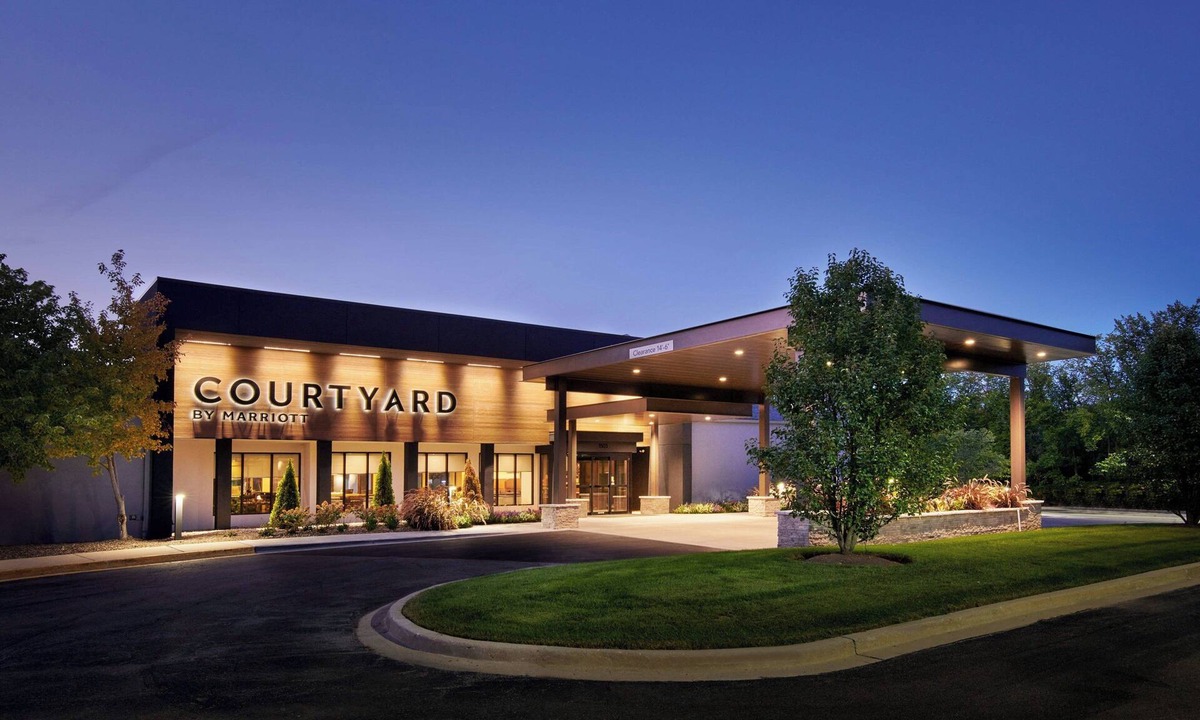 Highland Park Hotel | Courtyard by Marriott Chicago Highland Park/Northbrook