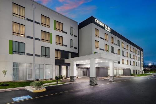 New Castle Hotel | Courtyard by Marriott New Castle