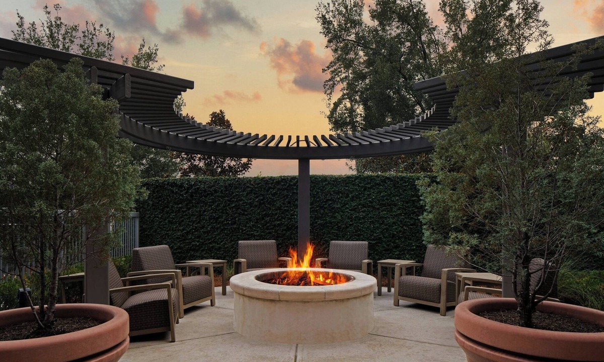 Summerville Hotel | Courtyard by Marriott Charleston Summerville