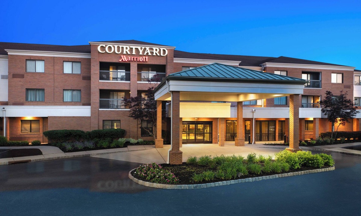West Orange Hotel | Courtyard by Marriott West Orange