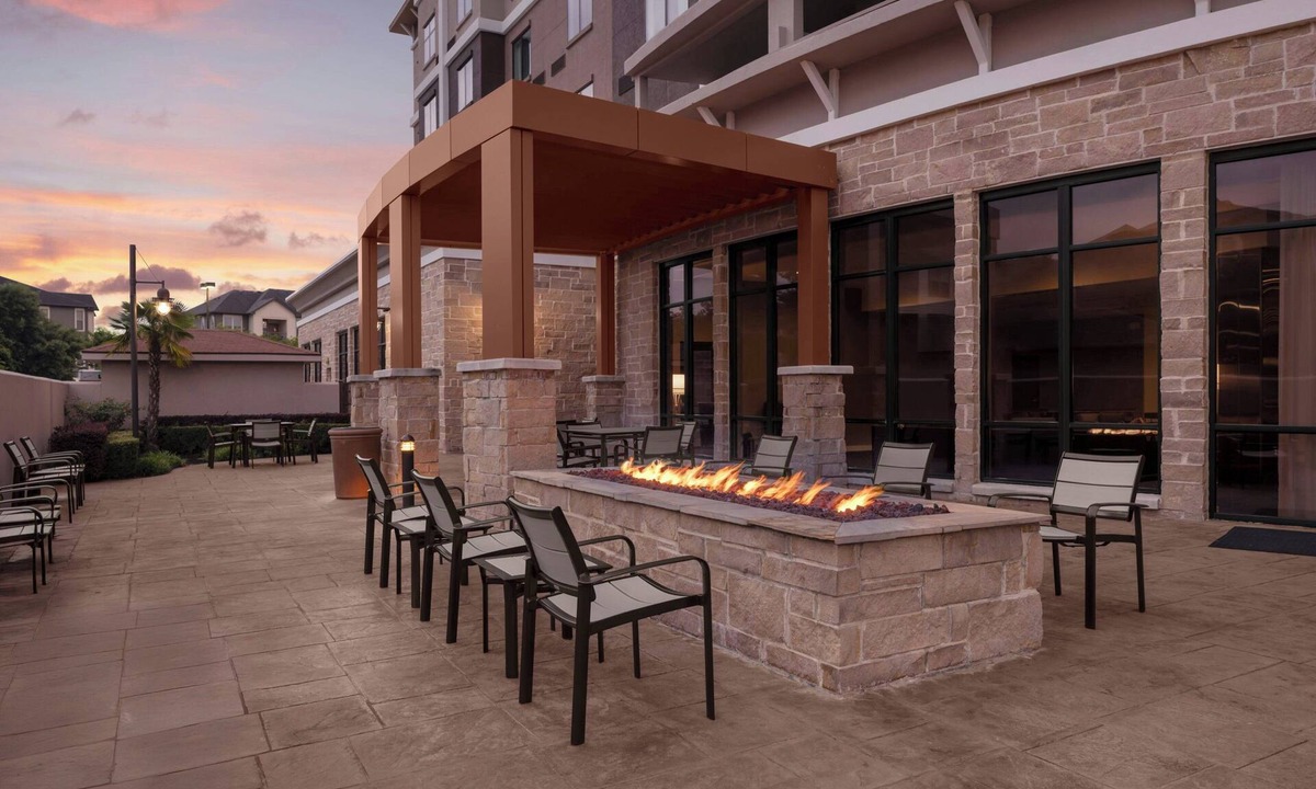 Kingwood Hotel | Courtyard Houston Kingwood