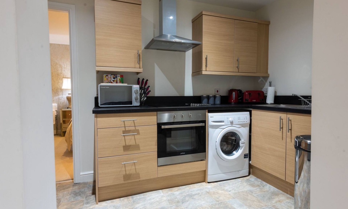 Wakefield Apartment | Courtyard Mews