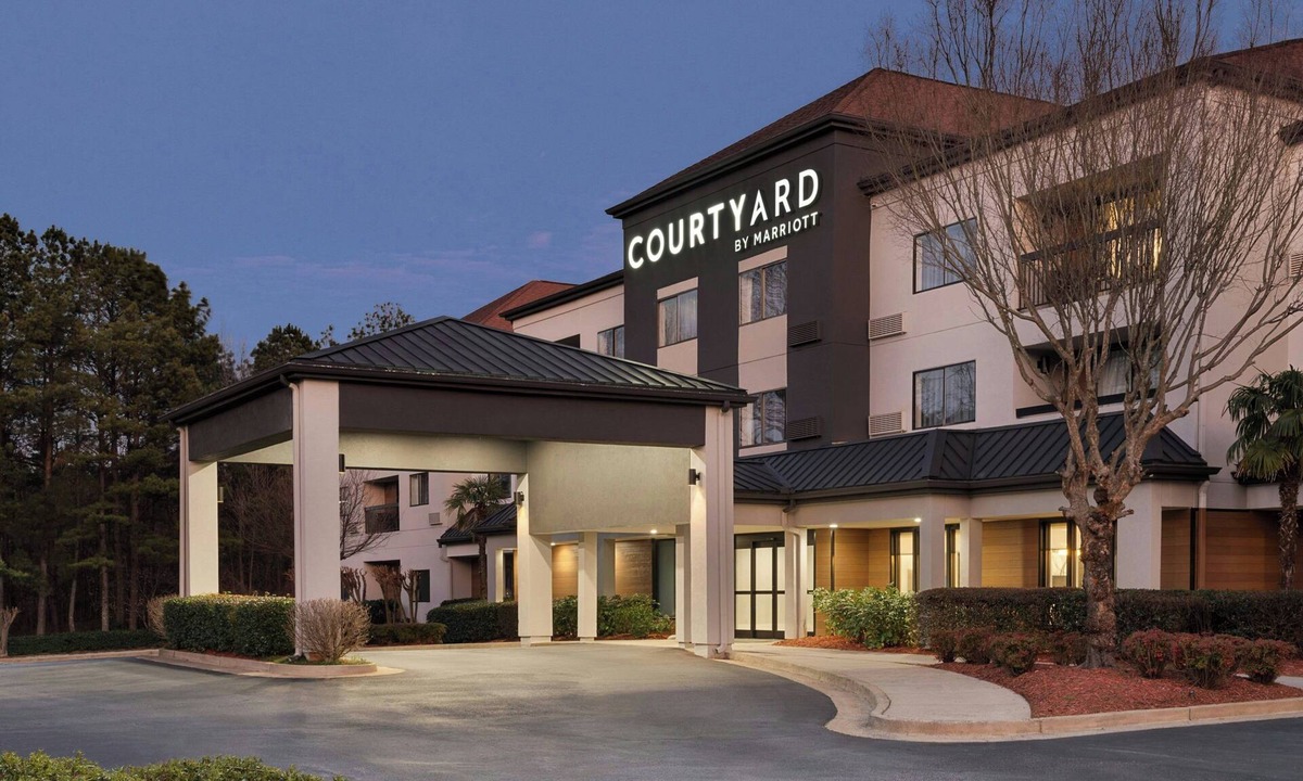 Suwanee Hotel | Courtyard Suwanee by Marriott