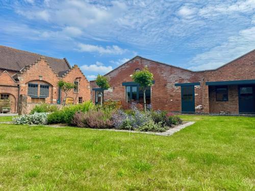 Ashbourne House | Courtyard View