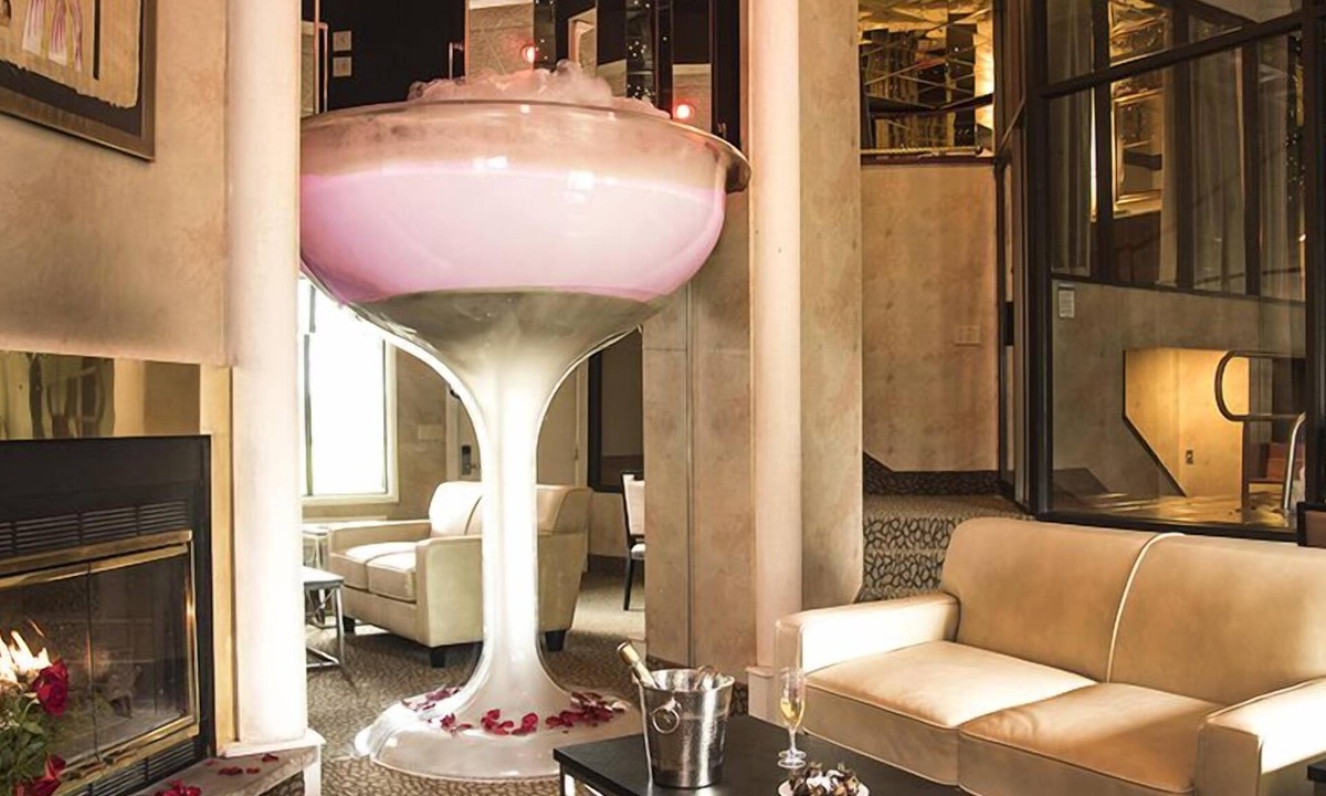 Lakeville Hotel | Cove Haven Resort