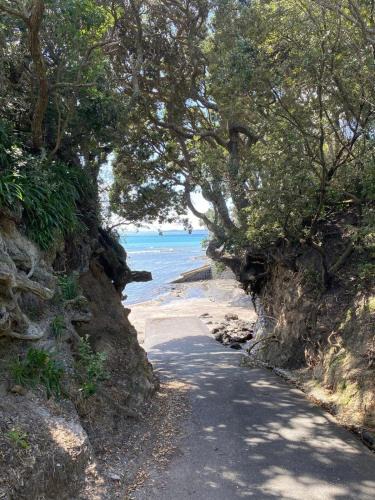 Army Bay Apartment | Cove side Bliss